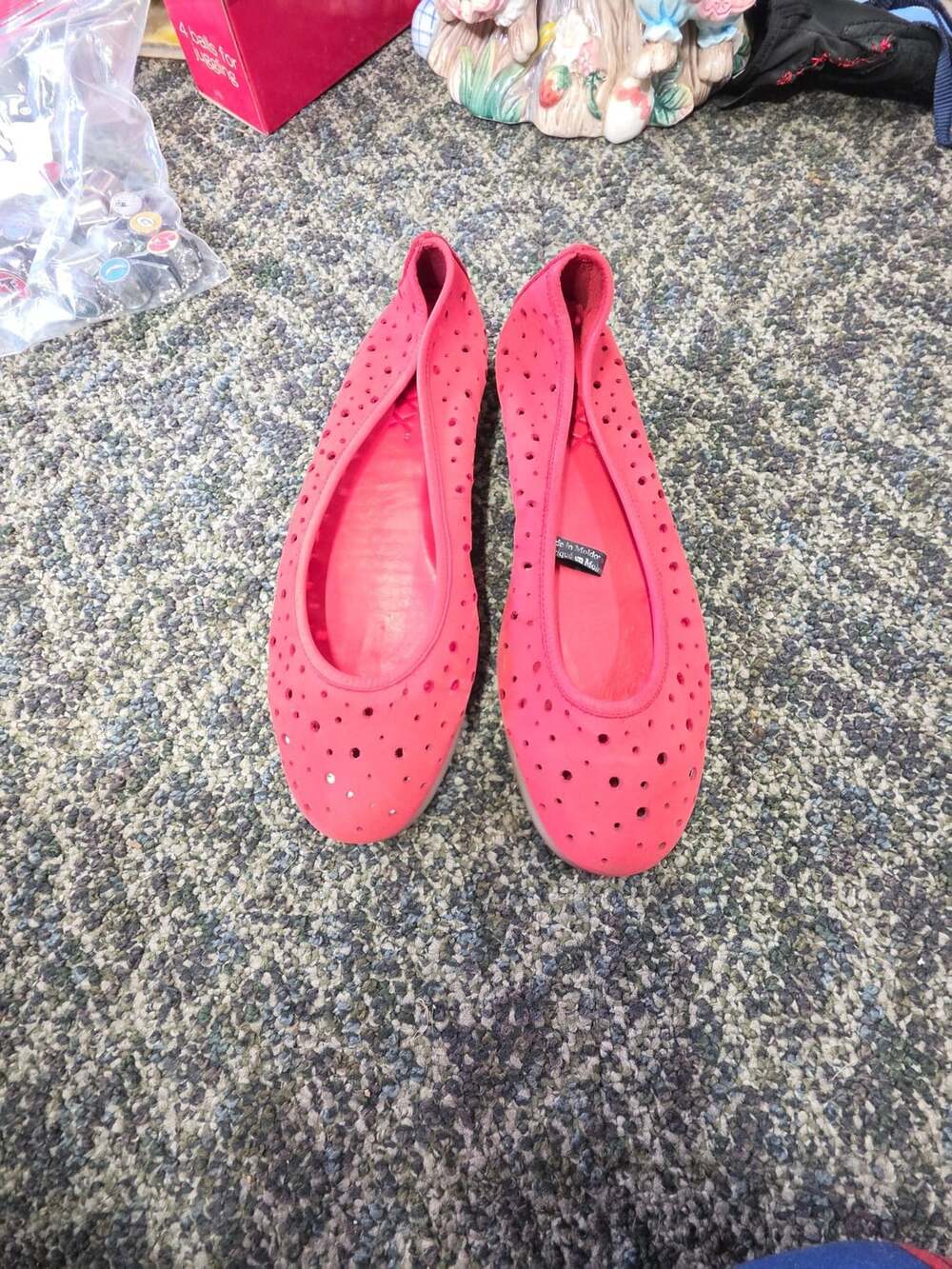 The Flexx Run Away Size 10 Red Suede Perforated Flats